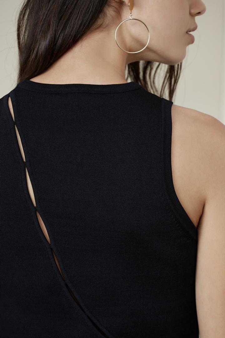 Finders Keepers Ainsley Short Sleeve Knit Black