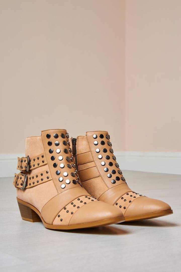 Jaggar Footwear Lead Boot Nude