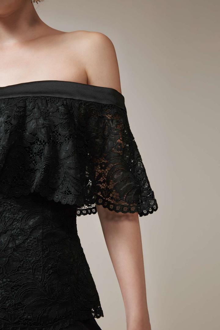 Keepsake Keepsake Star Crossed Lace Top Black