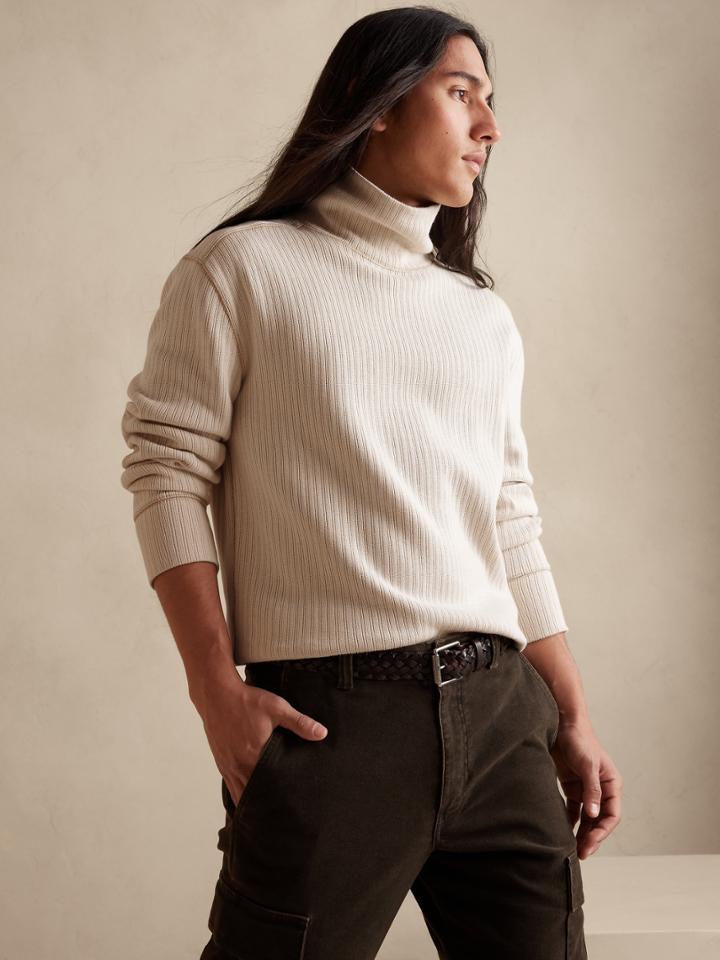 Ribbed Turtleneck T-shirt