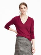 Banana Republic Womens Extra Fine Merino Wool Pointelle Vee Pullover Size L - Cranberry Red