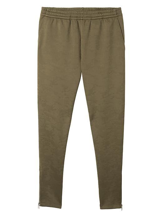 Banana Republic Mens Camo Jacquard Knit Joggers - New Army Green