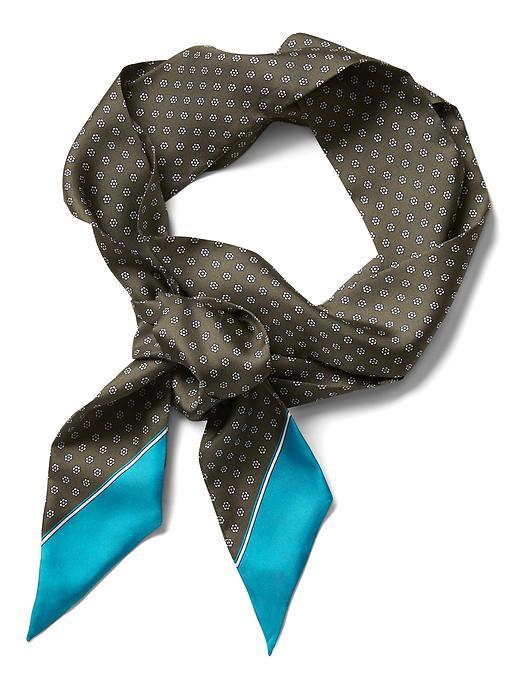Banana Republic Womens Banana Republic X Olivia Palermo  ; Foulard Skinny Silk Scarf Seaweed Size One Size