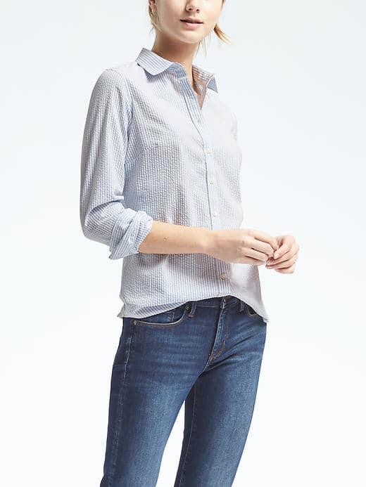 Banana Republic Womens Riley Fit Blue Seersucker Shirt - Light Blue