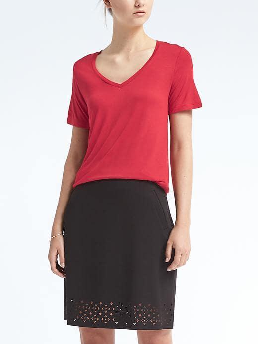 Banana Republic Womens Short Sleeve Modal Vee Tee - Red