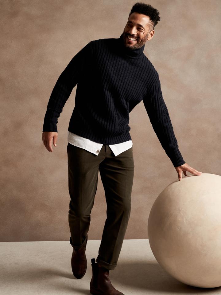 Italian Wool-blend Ribbed Turtleneck Sweater