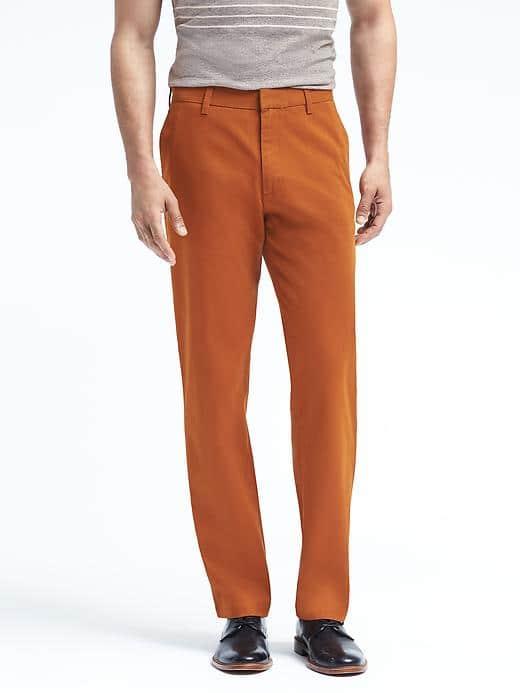 Banana Republic Mens Gavin Relaxed Straight Chino - Pumpkin Spice