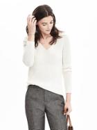 Banana Republic Womens Italian Cashmere Blend Seamless Ribbed Vee Pullover - Ivory