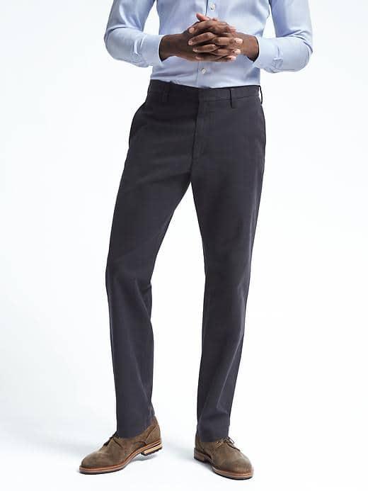 Banana Republic Mens Gavin Relaxed Straight Chino - True Navy