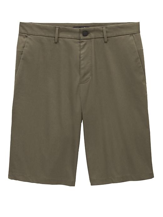 Banana Republic 11&#34; Core Temp Straight Short