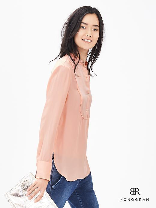 Banana Republic Womens Monogram Silk Tux Shirt Size L - Luminous Peach