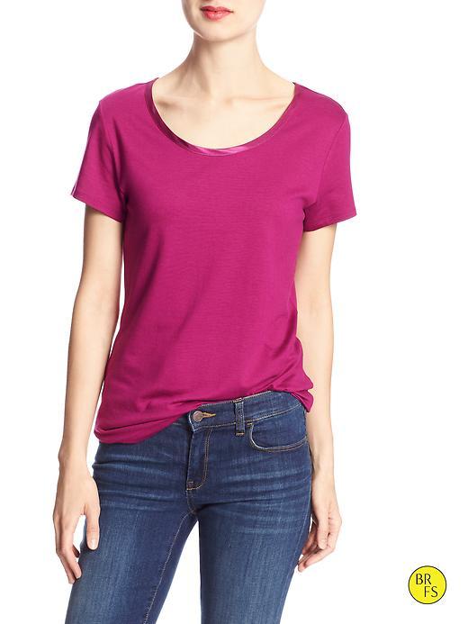 Banana Republic Factory Luxe Touch Tee Size L - Rhubarb