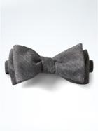 Banana Republic Mens Textured Pin Dot Silk Nanotex Bow Tie Smoke Gray Size One Size