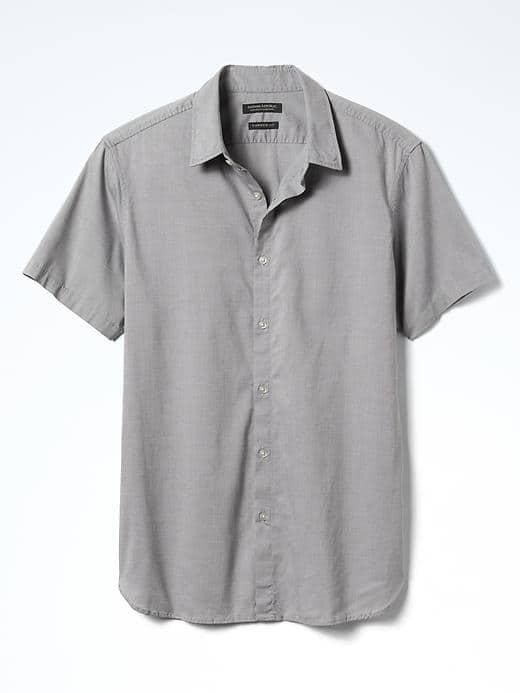Banana Republic Mens Camden Fit Custom Wash Short Sleeve Shirt - Light Gray