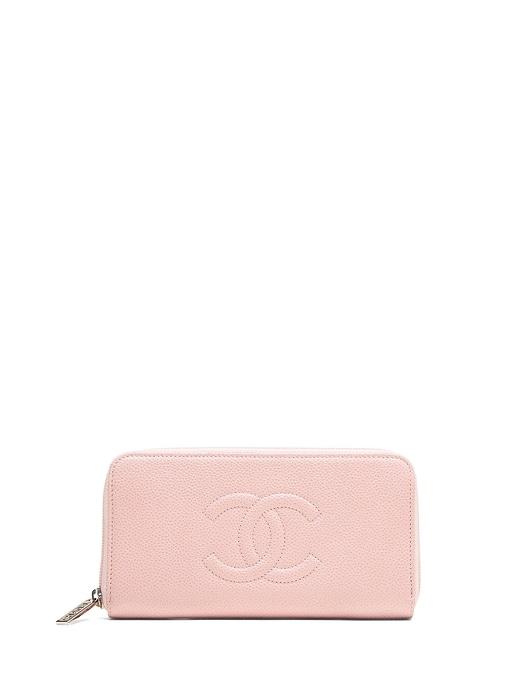 Banana Republic Mens Luxe Finds   Chanel Pink Caviar Zipped Wallet Fresco Pink Size One Size