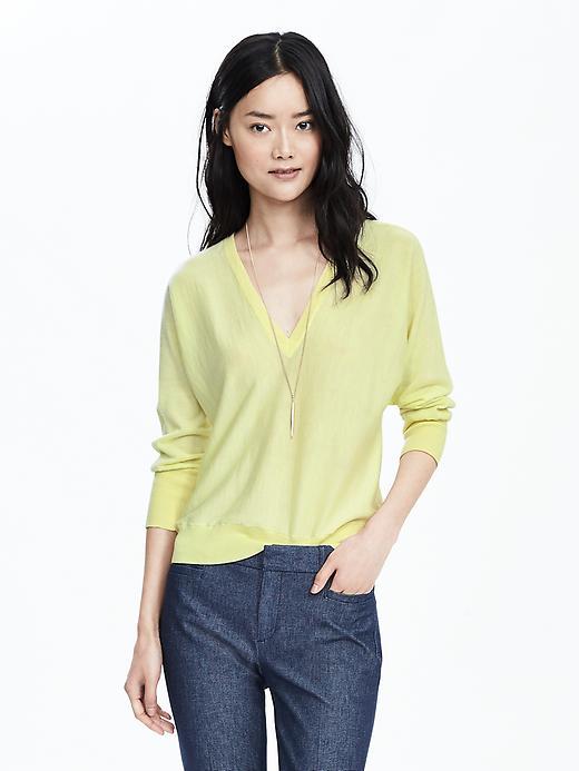 Banana Republic Double Vee Wool Sweater Size L - Yellow