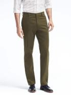 Banana Republic Mens Gavin Relaxed Straight Chino - Mistletoe