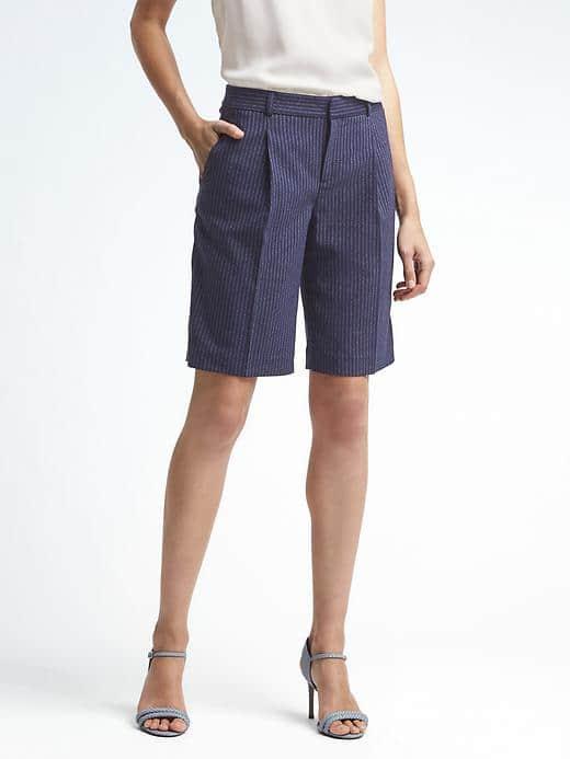 Banana Republic Womens Avery Fit Pinstripe Pleated Bermuda - Lake Lightning