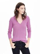Banana Republic Womens Italian Cashmere Blend Seemless Ribbed Vee Pullover - Neon Violet