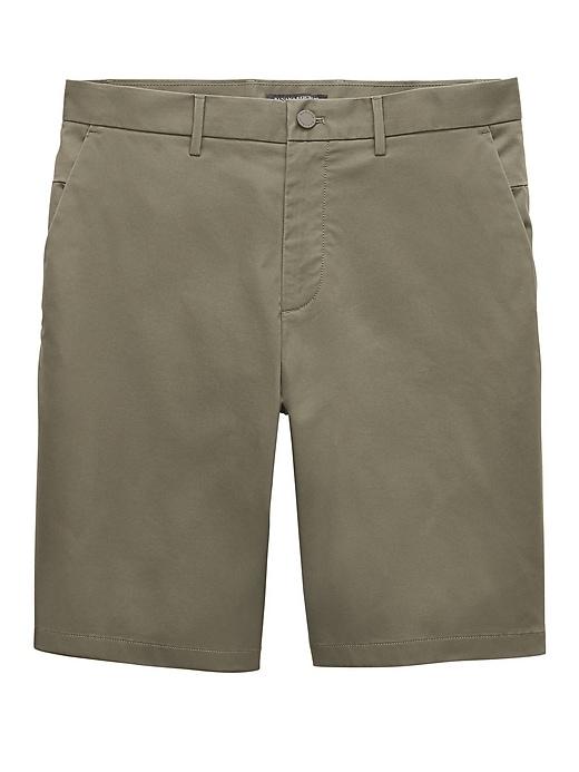 Banana Republic 11&#34; Core Temp Emerson Straight Short