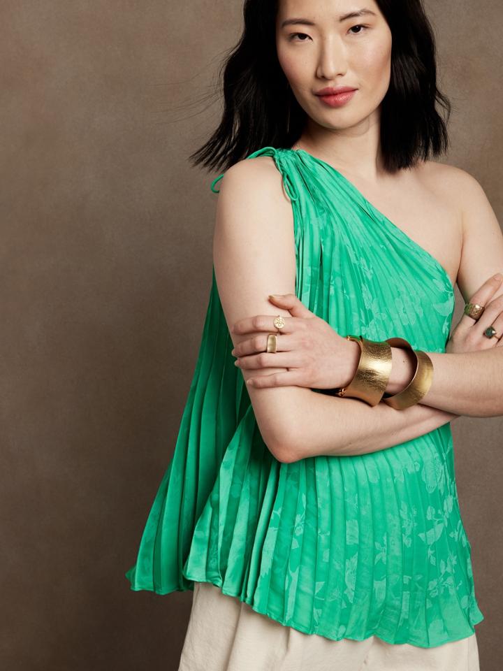 Radiant One-shoulder Top