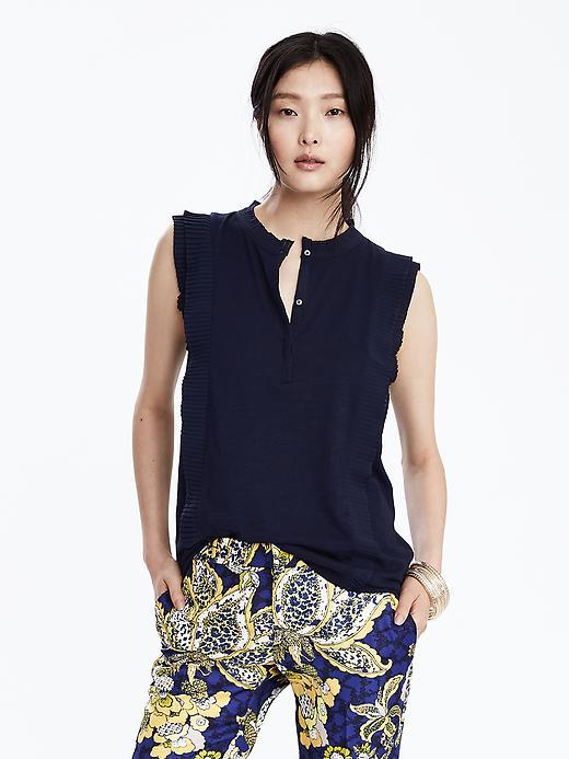 Banana Republic Womens Sleeveless Pleat Trim Top Size L - Preppy Navy