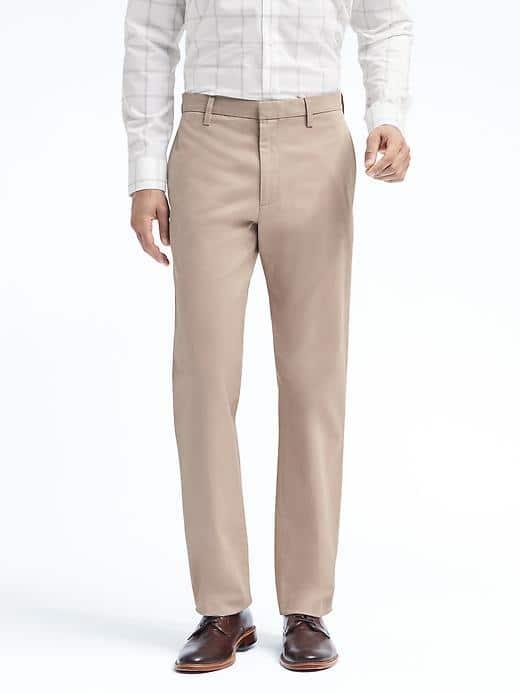 Banana Republic Mens Gavin Relaxed Straight Chino - Khaki