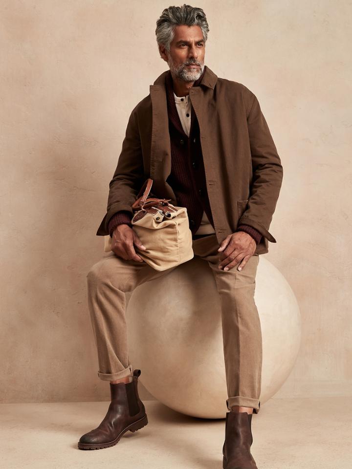 Pleated Brushed Traveler Chino Pant