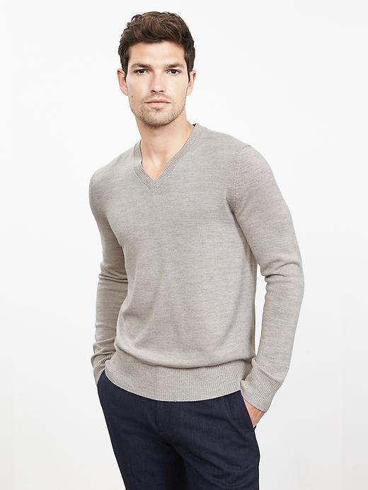 Banana Republic Mens Extra Fine Merino Wool Vee Pullover Size L Tall - Camel