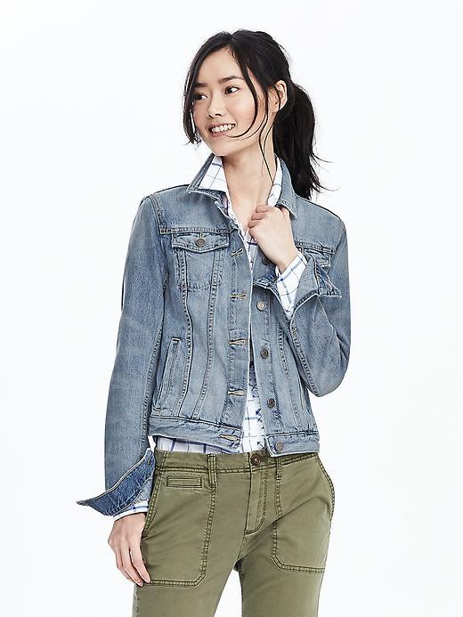 Banana Republic Light Wash Denim Jacket Size L Petite - Cool Print