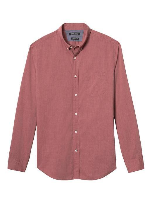 Banana Republic Mens Camden Standard Fit Custom Wash Solid Shirt - Cranberry Cocktail