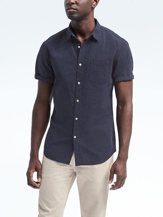 Banana Republic Mens Grant Fit Short Sleeve Seersucker Shirt - Navy