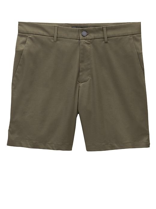Banana Republic 7&#34; Core Temp Slim Short