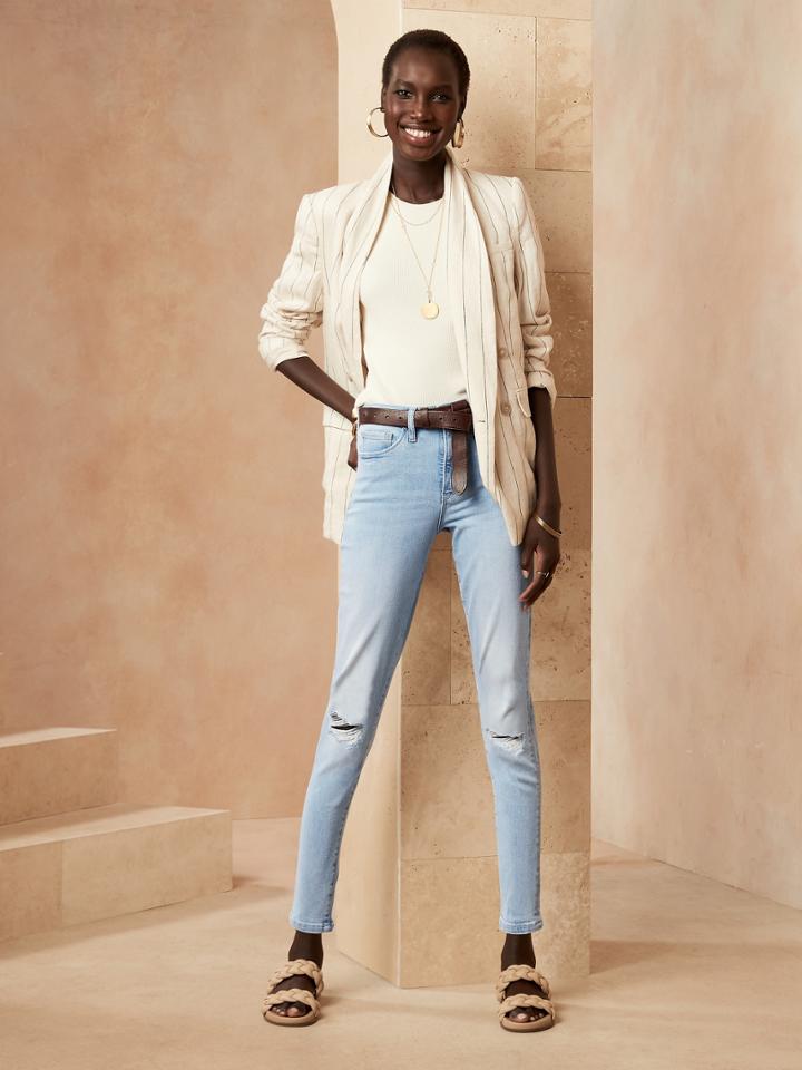 Curvy Mid-rise Skinny Jean