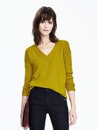 Banana Republic Womens Vee Pullover Size M - Green Chartreuse