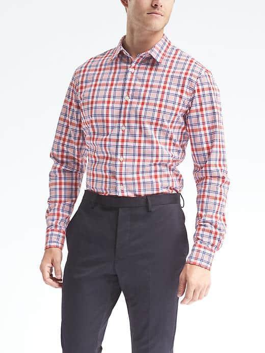 Banana Republic Mens Grant Fit Custom Wash Plaid Shirt - True Red
