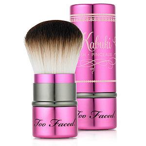Too Faced Retractable Kabuki Brush