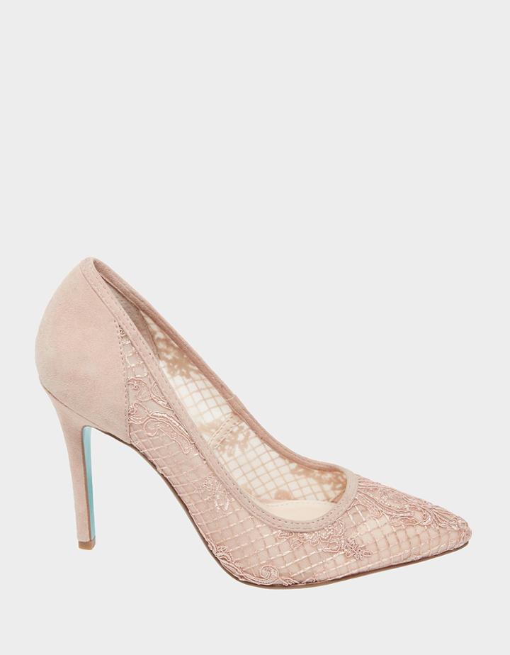 Betseyjohnson Sb-nessa Nude