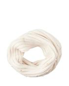Steve Madden Crazy For Pearls Snood Ivory