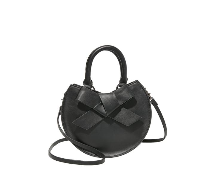 Betseyjohnson Cutting Edge Round Bow Bag Black