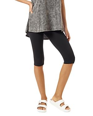 Hue Knee Capri