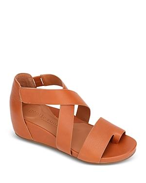 Gentle Souls By Kenneth Cole Women's Gisele Asymmetrical Sandals