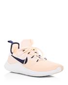 Nike Women's Free Tr 8 Lace Up Sneakers