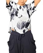 B New York Floral Print Boxy V-neck Top