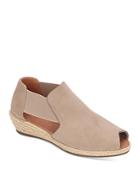 Gentle Souls By Kenneth Cole Women's Noa Elastic Slip On Flats