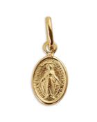 Gigi Clozeau 18k Yellow Gold Madone Oval Madonna Medallion Pendant