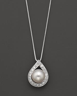 Cultured Akoya Pearl Pendant Necklace With Diamonds, 17.5