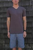 V::room Short Sleeve V Neck Tee In Cinnamon