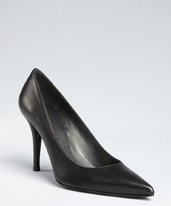 Stuart Weitzman Black Leather 'daisy' Pointed Toe Pumps