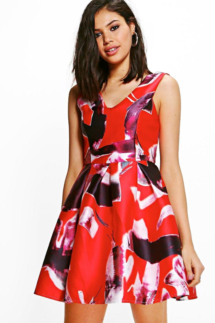 Boohoo Ashleigh Floral Print Shift Dress Red